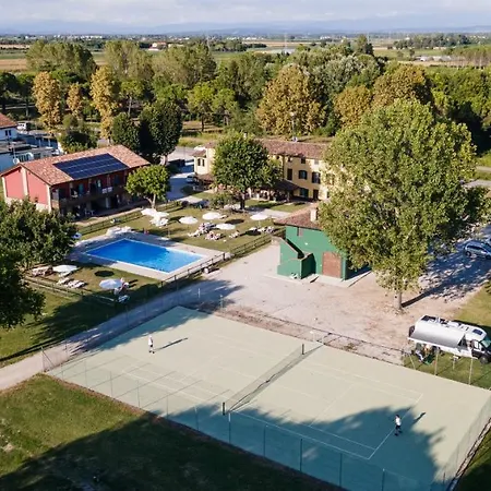 Κατάλυμα σε φάρμα Ai Due Leoni *