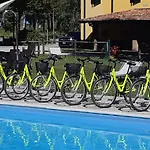 مزرعة للإقامة Agriturismo Ai Due Leoni *
