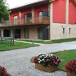 Agriturismo Ai Due Leoni مزرعة للإقامة *