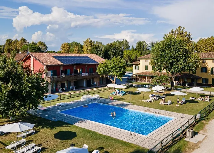 Farm stay Agriturismo Ai Due Leoni Aquileia